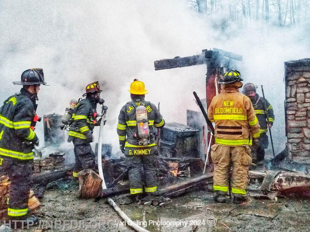 Fire Engine Assisting Construction Assisting Company 12 with a Building Fire / Pisgah Rest, Spring Twp ...